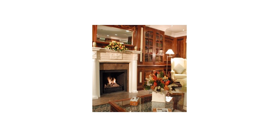 Izan Avenue Louise - 