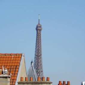 Hôtel Poussin_vue Tour Eiffel