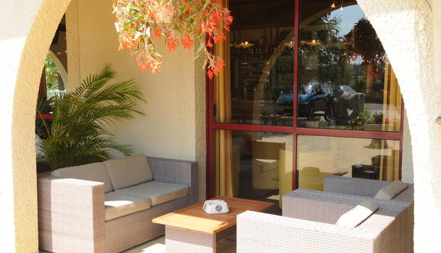 hotel Hôtel Restaurant SolencaNogaro (32)
