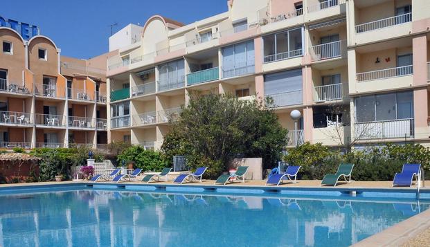 hotel Hôtel du PortGruissan (11)