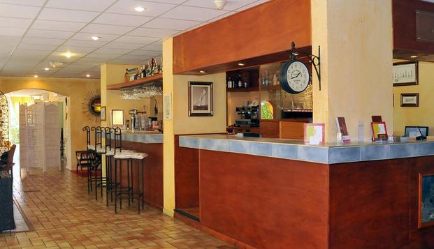 hotel Hôtel du PortGruissan (11)