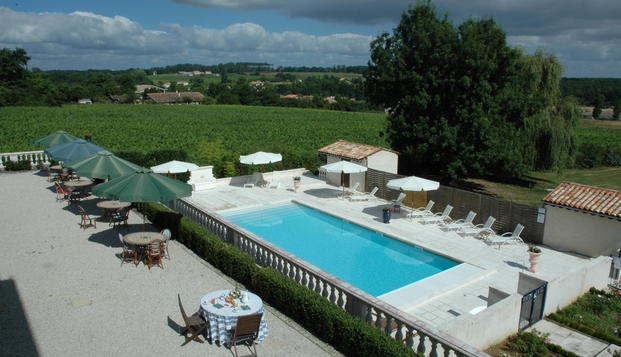 hotel Château De LanticMartillac (33)