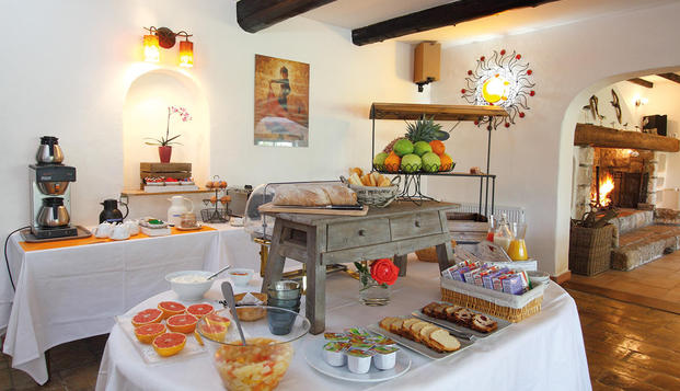 hotel Mas de CalabrunSaintes Maries de la Mer (13)
