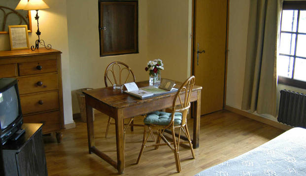 hotel Hôtel du Général d'EntraiguesUzès (30)