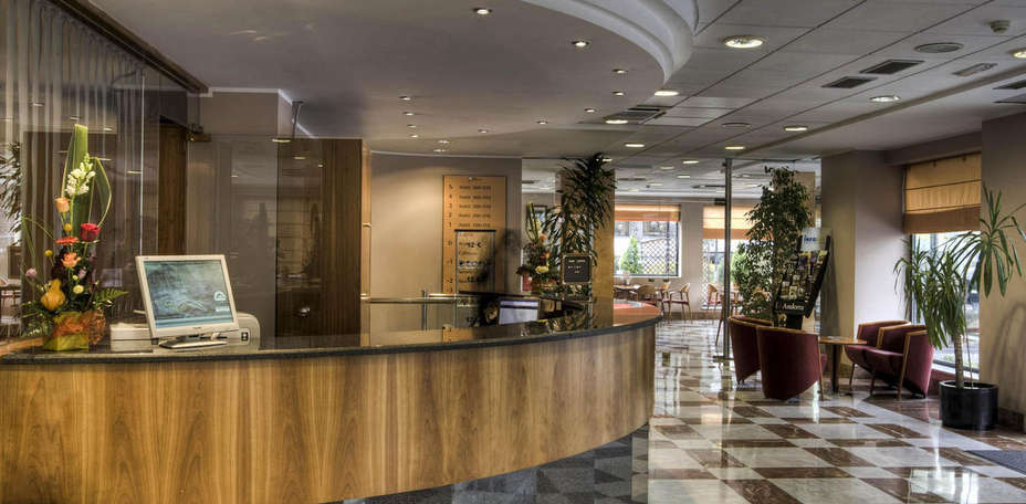 Hotel Diplomàtic - Recepción