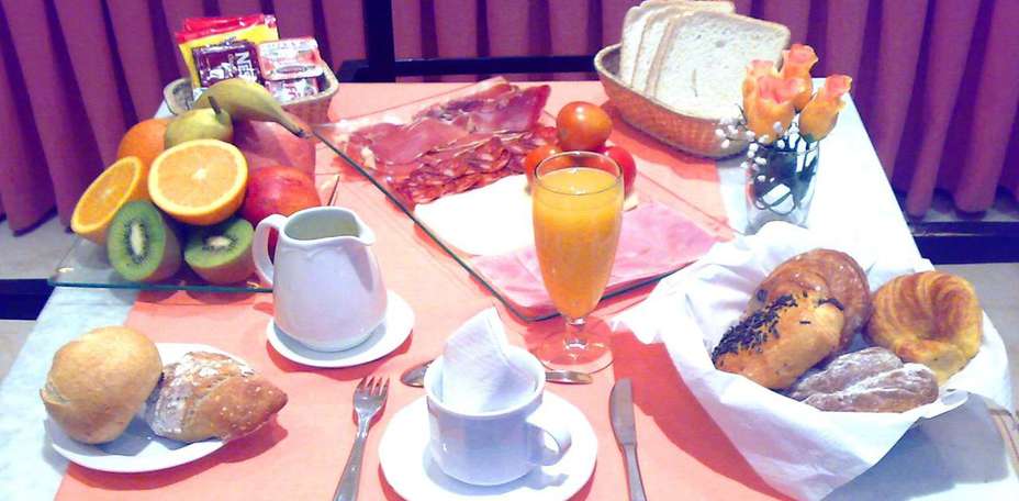 Hostal Laris - 