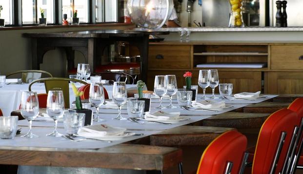 hotel L'Ermitage Hôtel Cuisine-à-mangerSaint-Cyr-au-Mont-d'Or