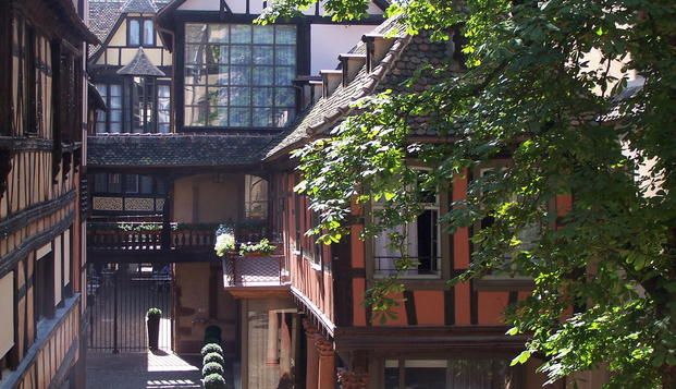 hotel Cour du CorbeauStraatsburg