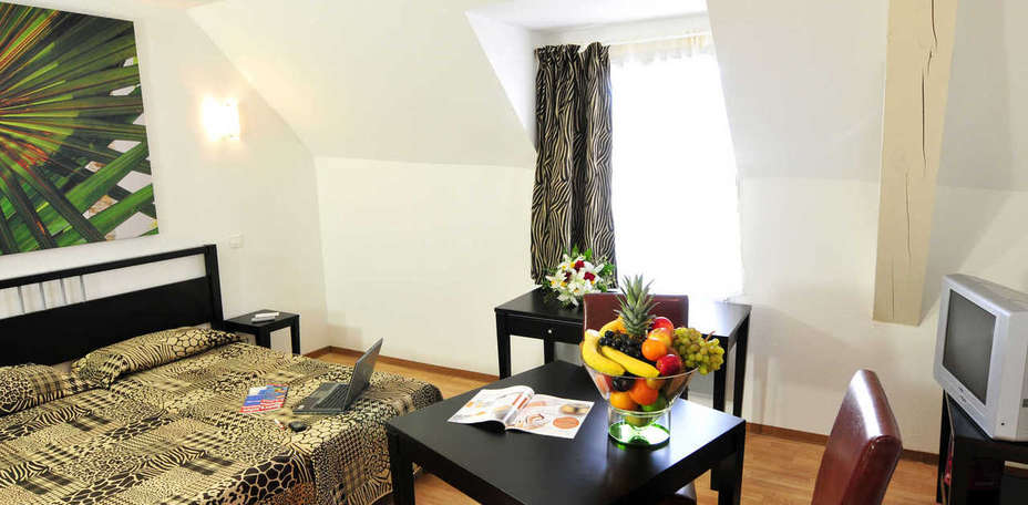 ResidHotel Mulhouse Centre - Studio