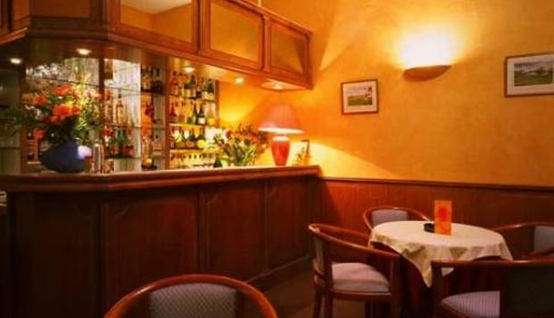 hotel Hôtel LoustauBayonne (64)