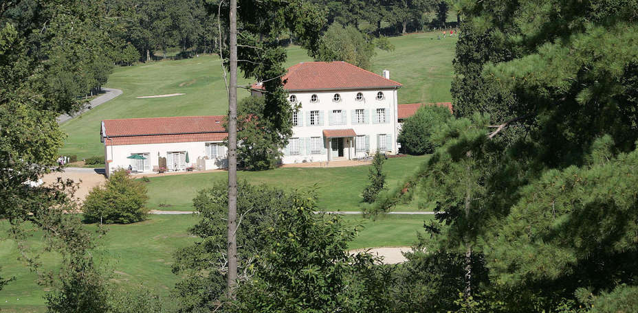 Golf Hôtel De Saint-Junien - 