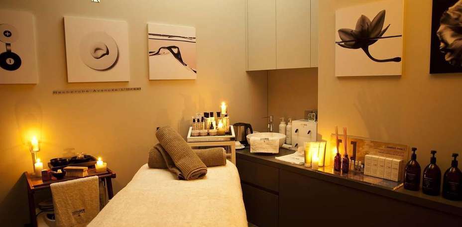The Hub Hotel - 