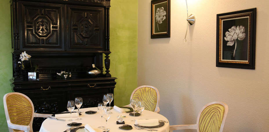Hôtel Restaurant La Reserve - 