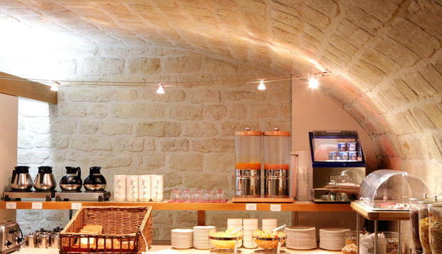 hotel Hôtel des 3 PoussinsParis (75)
