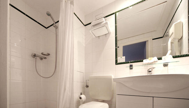 hotel Hôtel des 3 PoussinsParis (75)