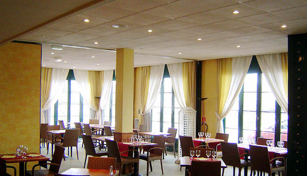 hotel Hôtel du Soleil le Beach HôtelTrouville (14)
