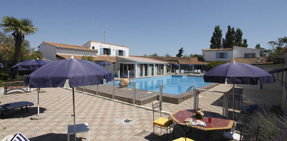 Auberge La Lagune - Piscine extérieure
