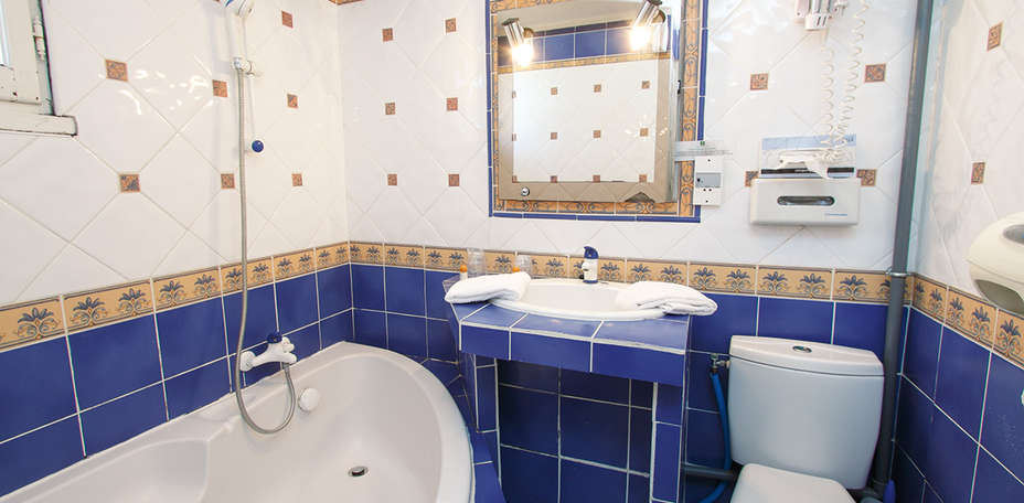 Auberge La Lagune - Salle de bain standard