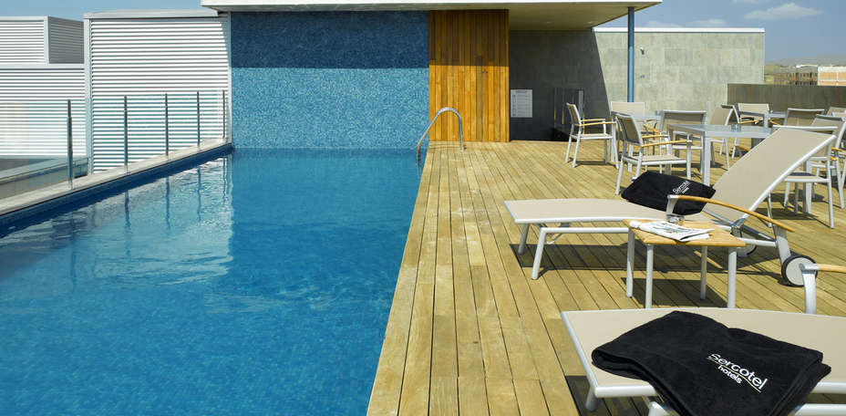 Sercotel Ciutat de Montcada - Piscine ext&eacute;rieure
