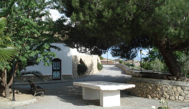 hotel Cuevas la Granja-Francisco Rivera NavarroBenalúa