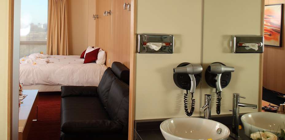 Clarion Suites Sénart Paris sud - Salle de bain