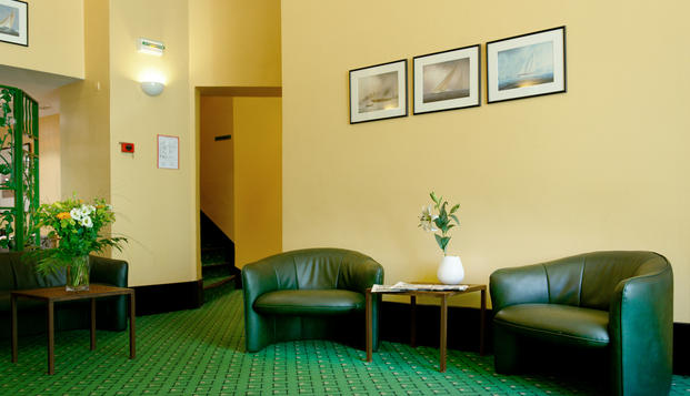 hotel New Hôtel AmirauteToulon (83)