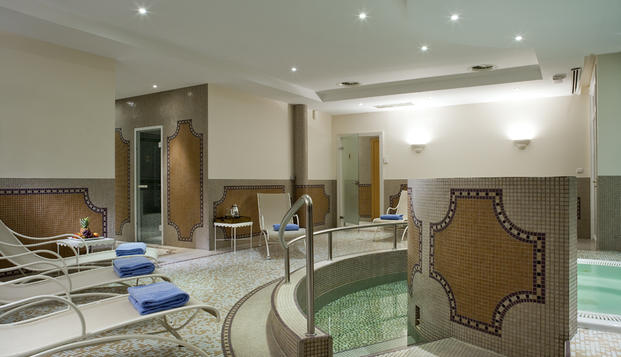hotel Hôtel Château & Spa Grand BarrailSaint-Emilion