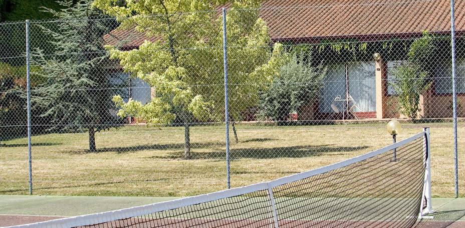 Château de Pizay  - Terrain de tennis