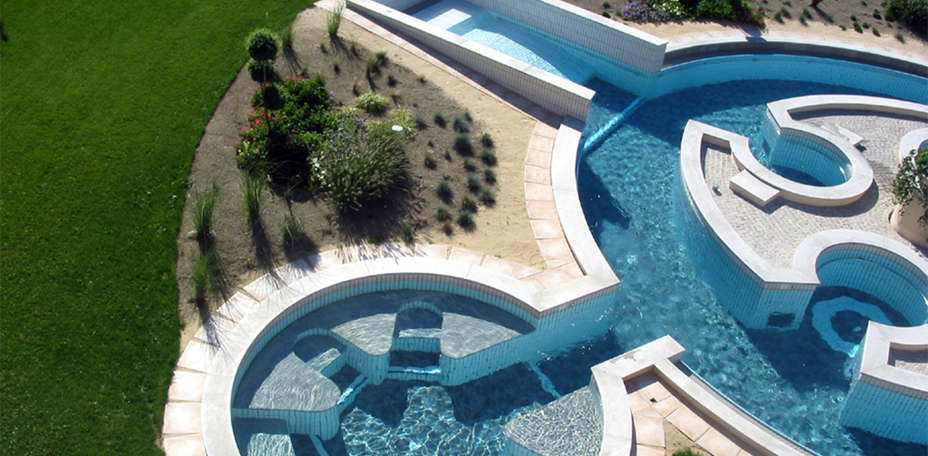 Hôtel Lyon Métropole & Spa - Piscine extérieure