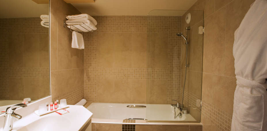 Hôtel Lyon Métropole & Spa - Salle de bain standard