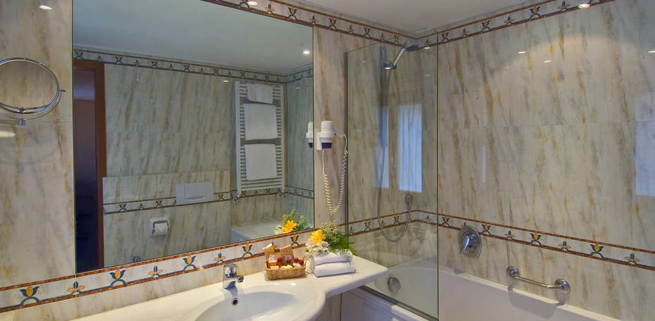 Hotel Concordia - Salle de bain standard