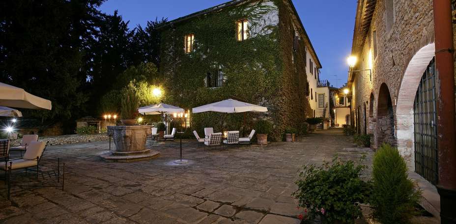 Borgo San Luigi - Façade