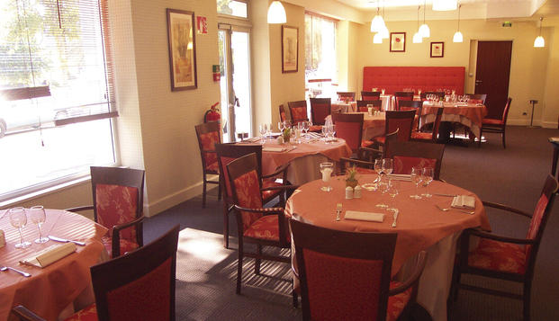 hotel Hôtel Mona LisaNéris les Bains (03)