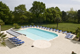 Hôtel du Golf de Saint Laurent   - Piscine extérieure