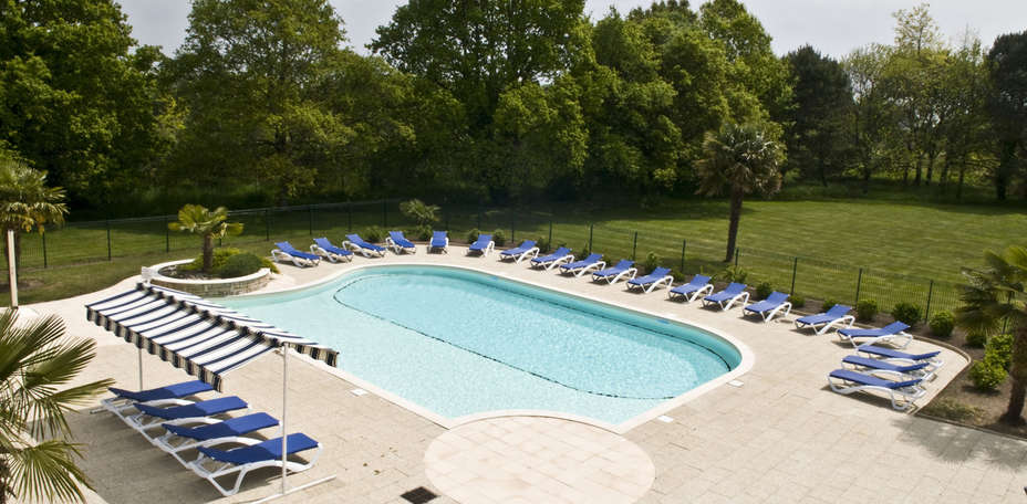 Hôtel du Golf de Saint Laurent   - Piscine extérieure