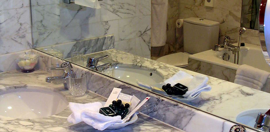 Grand Hôtel des Templiers - Salle de bain standard