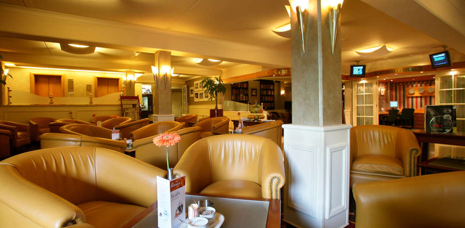 Carlton President Hotel - 