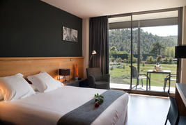 Hotel Món Sant Benet - 