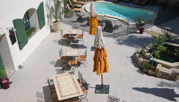 hotel Bastide de la TreilleMontaren et Saint Médiers (30)