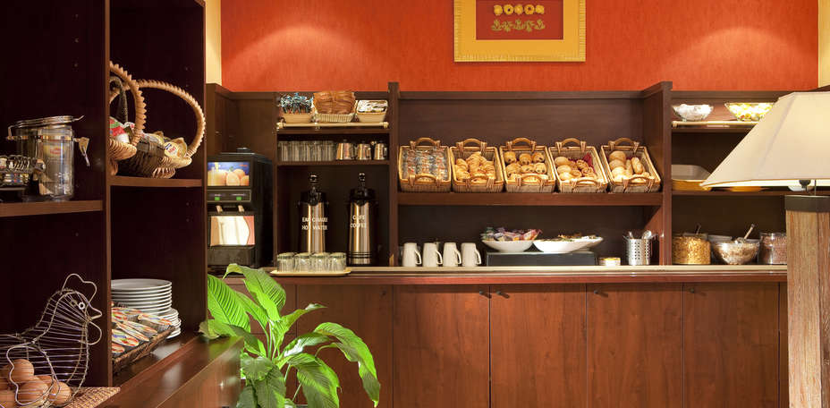 Hôtel Paris Eiffel Cambronne (old) - Salle de petit d&eacute;jeuner