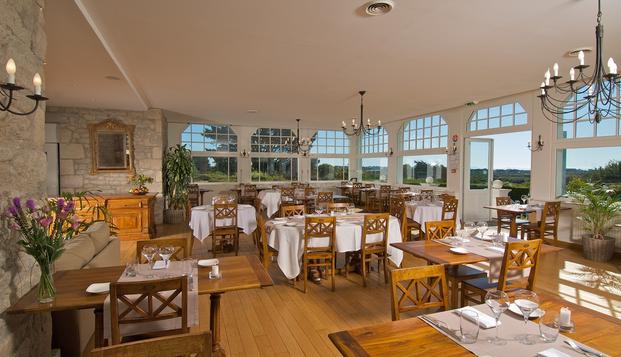 hotel Hôtel-Restaurant-Spa Le TumulusCarnac Plage