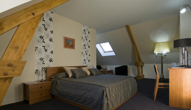 hotel Auberge de CondéLa Ferte sous Jouarre (77)