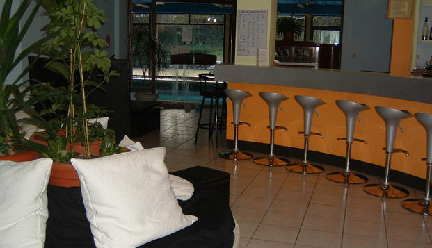 hotel Hôtel le LacaCapvern Les Bains (65)