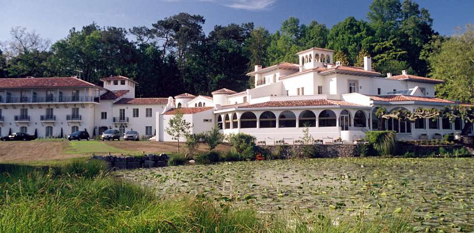 Château de Brindos - Fa&ccedil;ade