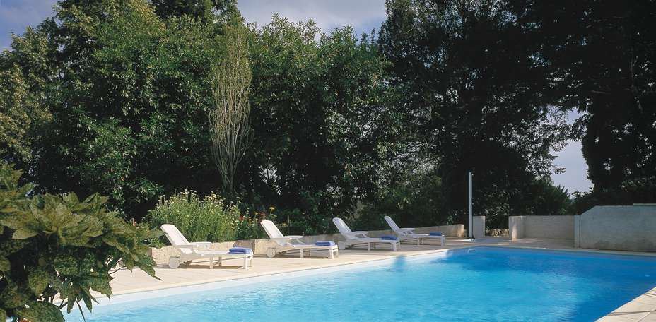 Hostellerie les Hauts de Sainte-Maure  - Piscine ext&eacute;rieure