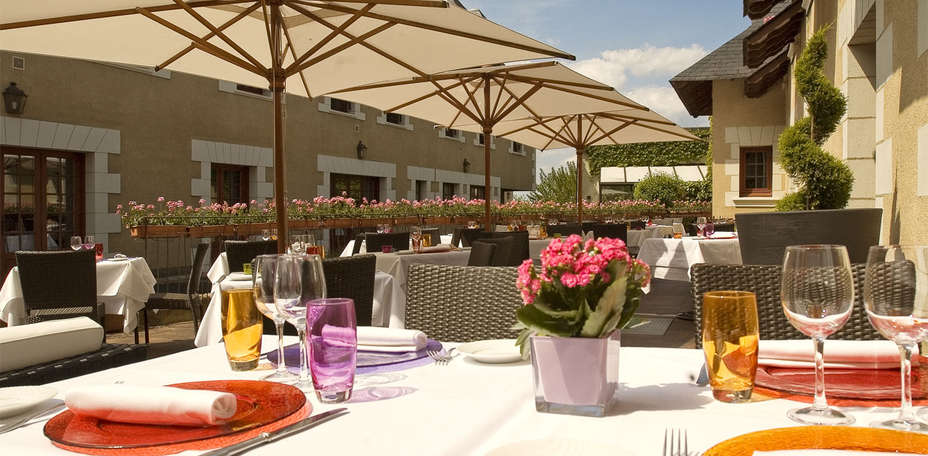 Hostellerie La Croix Blanche - Terrasse