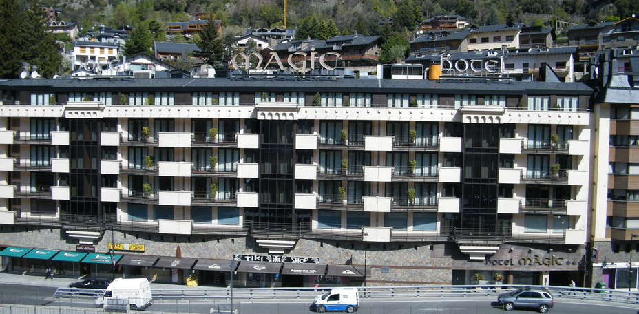 Magic Andorra - Fa&ccedil;ade