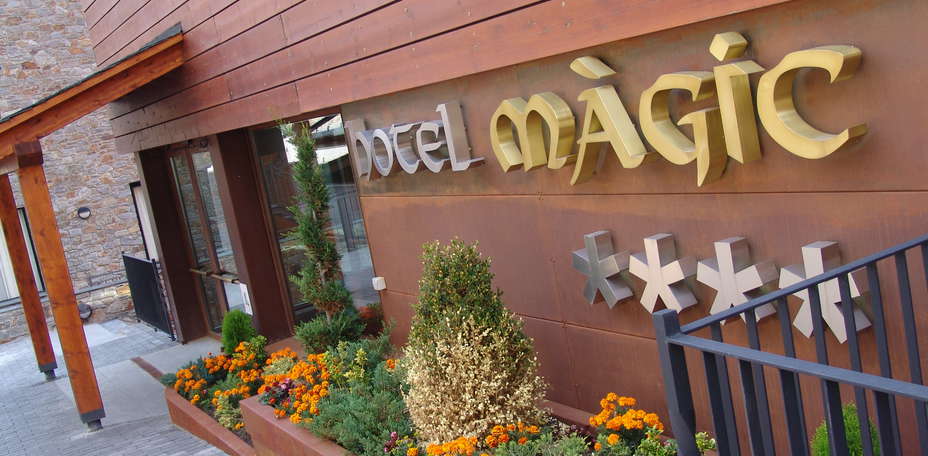 Hotel y Apartamentos Magic Canillo - 