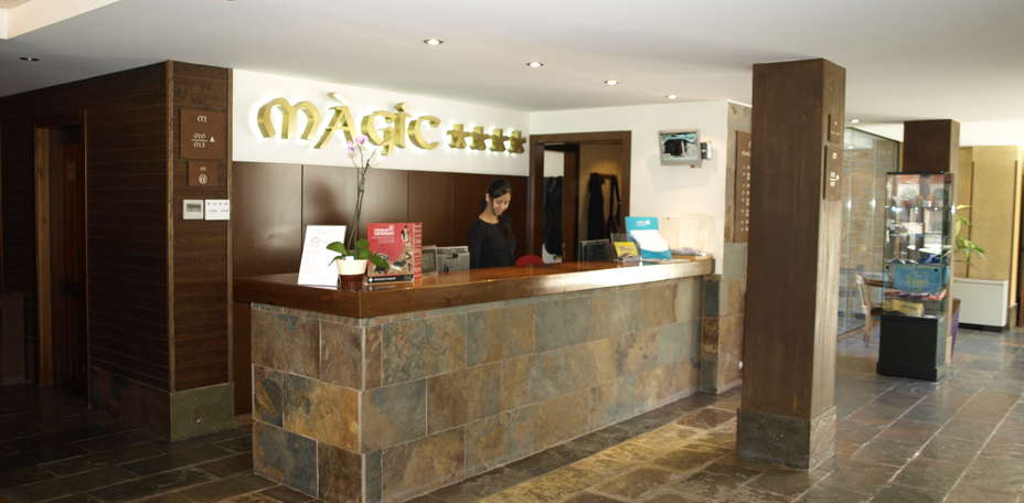 Hotel y Apartamentos Magic Canillo - 
