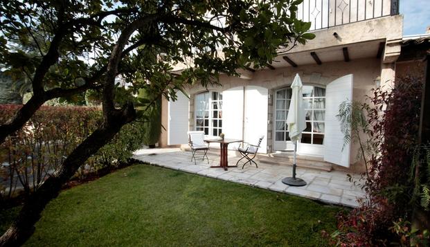 hotel Restaurant Hôtel Alain LlorcaLa Colle-sur-Loup (06)